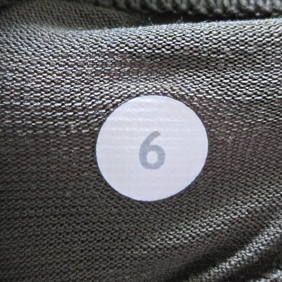 Lululemon Yeah Yoga Tank - 6 Fatigue Green - Picture 7 of 7